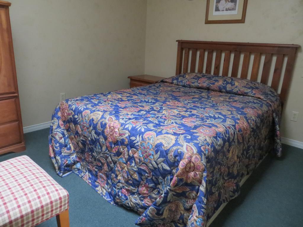 Villa Nova Motel Wasaga Beach Bilik gambar