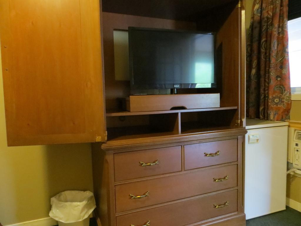 Villa Nova Motel Wasaga Beach Bilik gambar