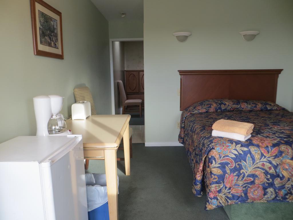 Villa Nova Motel Wasaga Beach Bilik gambar
