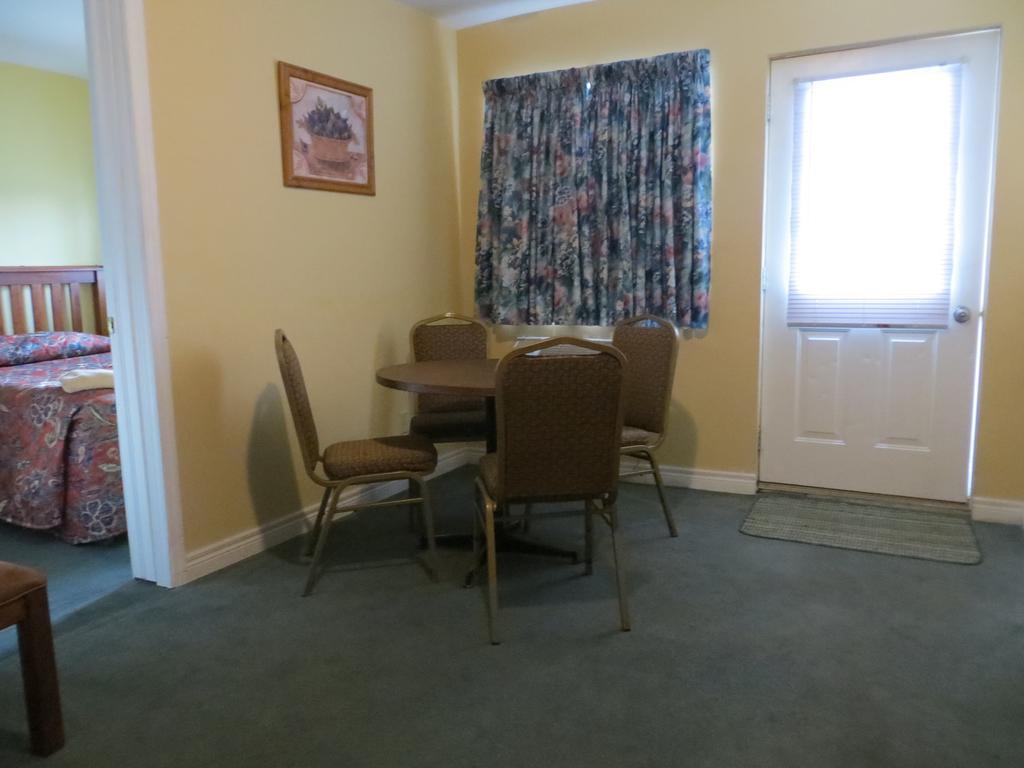 Villa Nova Motel Wasaga Beach Luaran gambar
