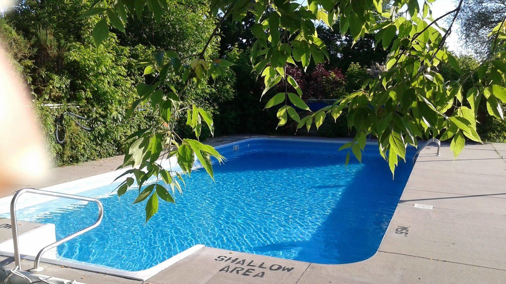 Villa Nova Motel Wasaga Beach Luaran gambar