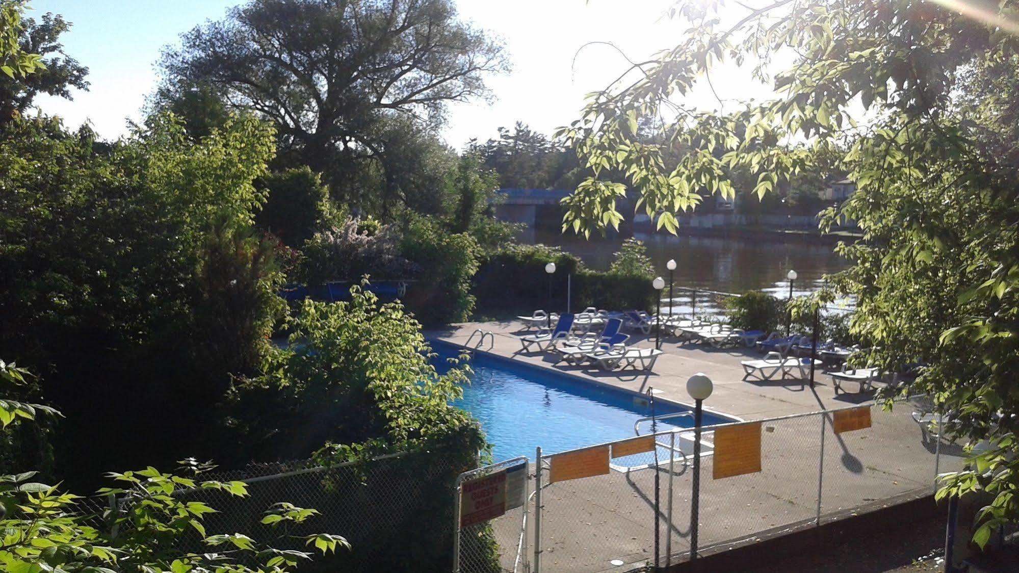 Villa Nova Motel Wasaga Beach Luaran gambar